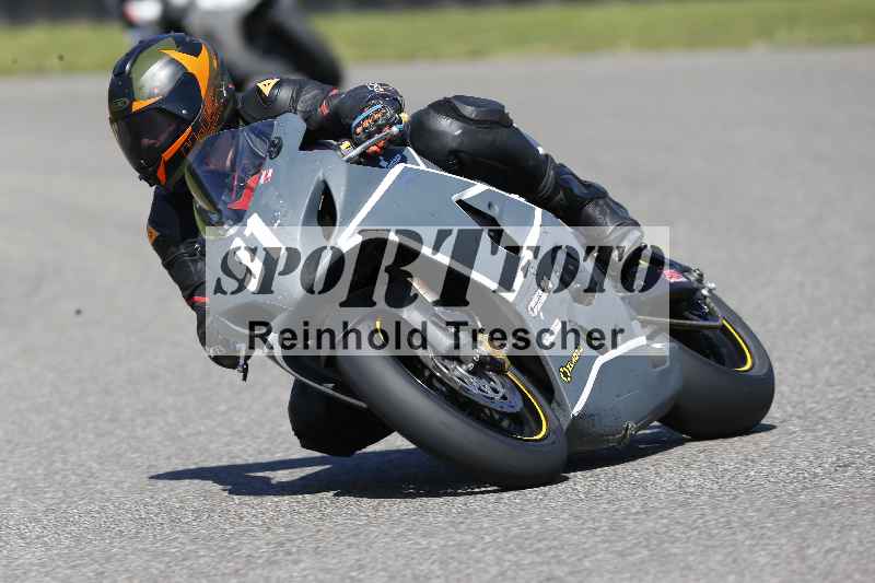 /43 08.08.2025 Discover the Bike ADR/Race 3 rot/91